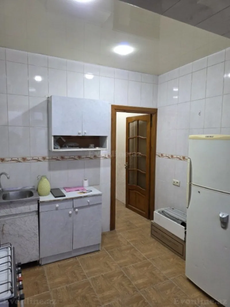 Satılır 2 otaqlı Mənzil Köhnə tikili 60 m² 20 Yanvar m. - şəkil 10