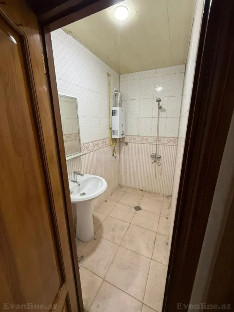 Satılır 2 otaqlı Mənzil Köhnə tikili 60 m² 20 Yanvar m. - şəkil 12