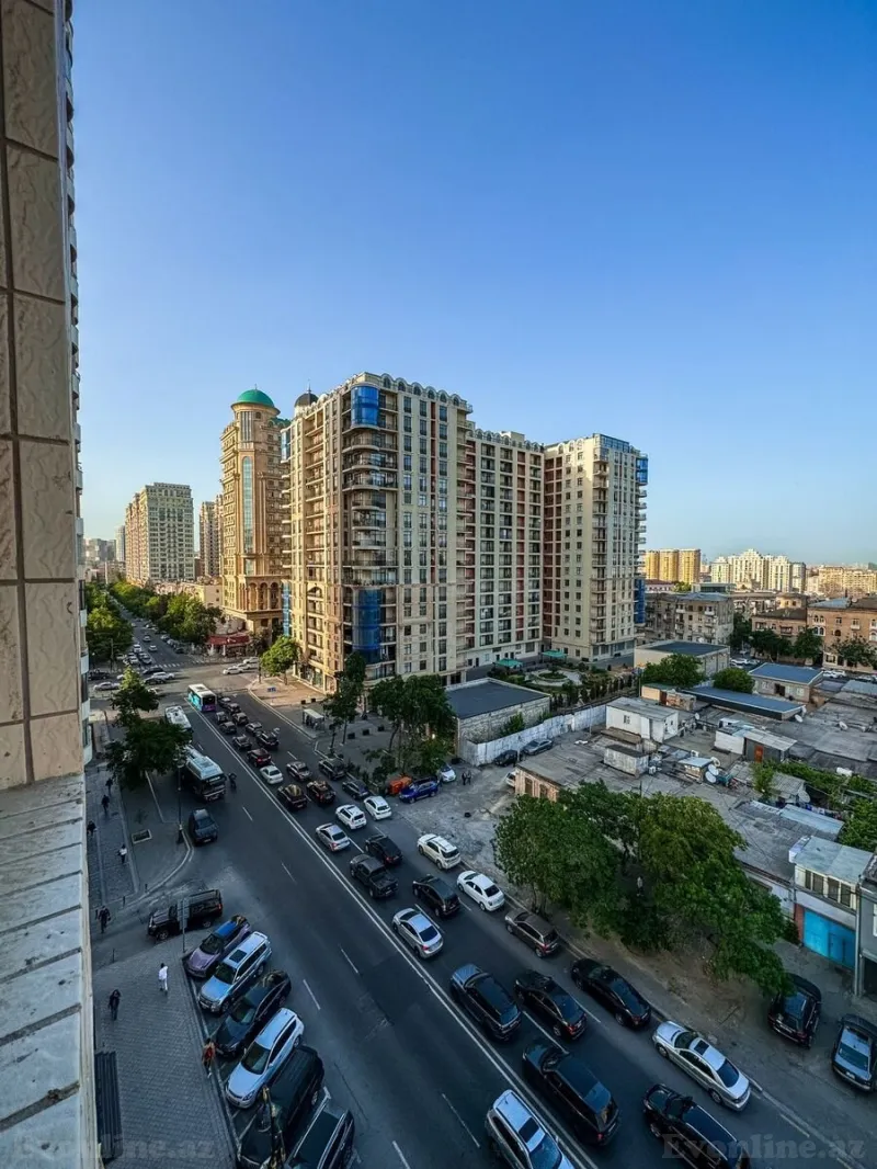 4 otaqlı Mənzil 216 m² Yasamal Satılır