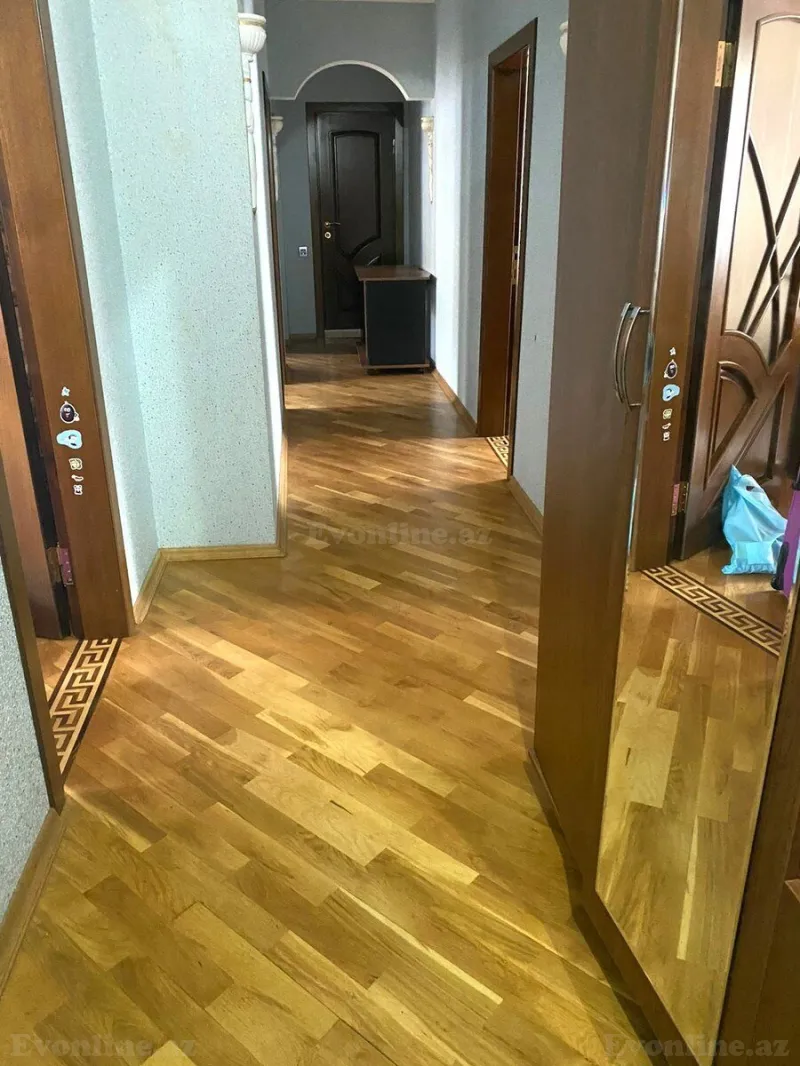 Satılır 4 otaqlı Mənzil Köhnə tikili 110 m² Biləcəri - şəkil 3