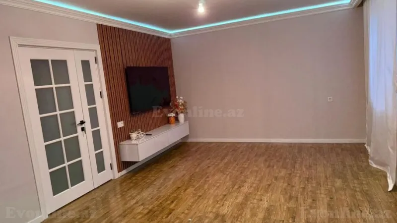 5 otaqlı Mənzil 125 m² Xalqlar Dostluğu m. Satılır