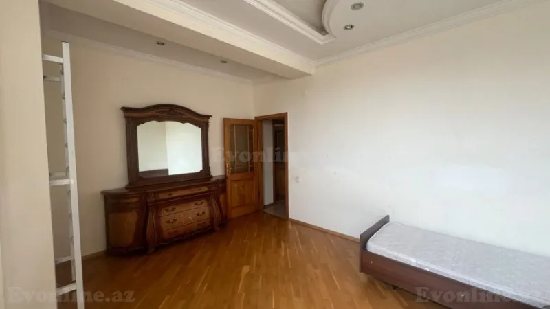 Satılır 4 otaqlı Mənzil Yeni tikili 153 m² Nəriman Nərimanov m. - şəkil 4