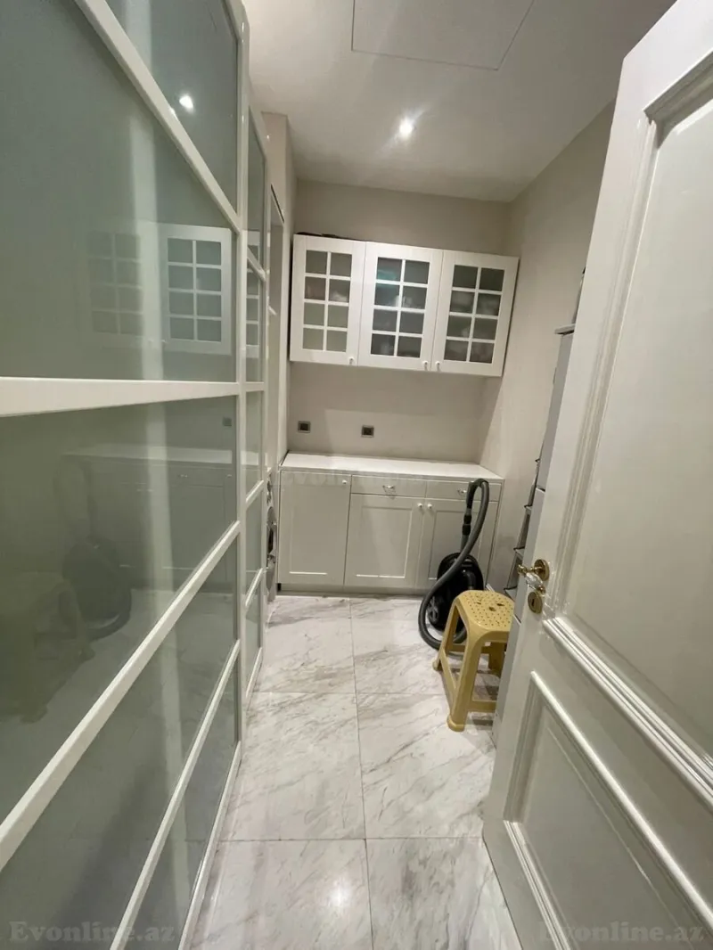 Kirayə verilir 5 otaqlı Mənzil Yeni tikili 400 m² Xətai r. - şəkil 22