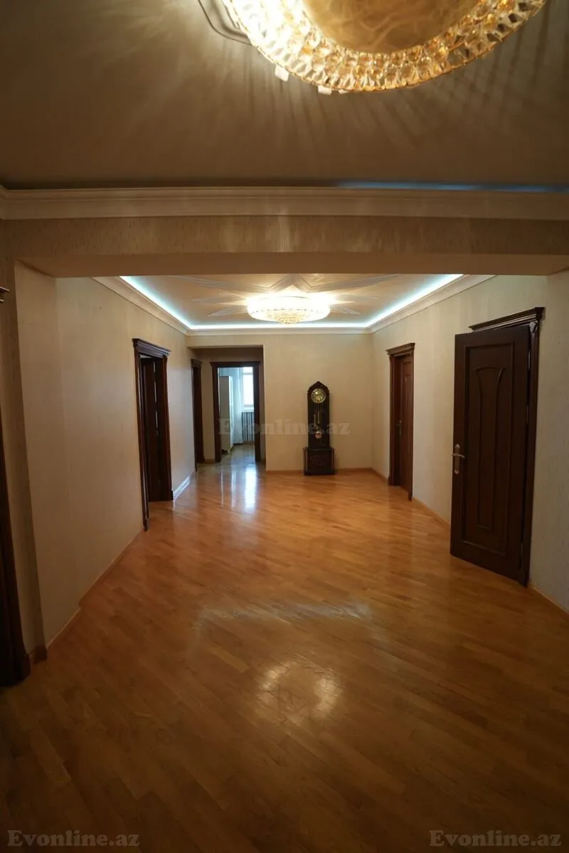 Kirayə verilir 4 otaqlı Mənzil Yeni tikili 178 m² 4-cü mikrorayon - şəkil 11