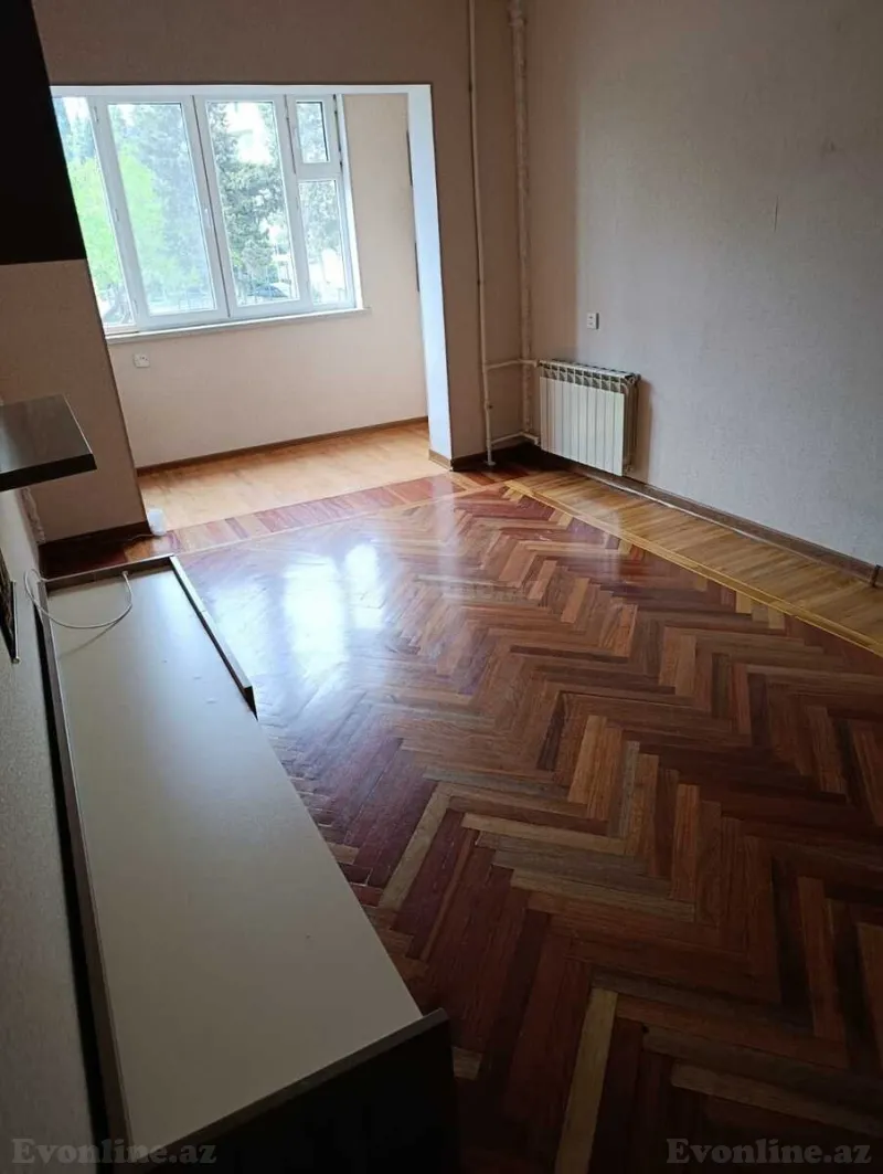 Kirayə verilir 4 otaqlı Mənzil Köhnə tikili 95 m² 8-ci kilometr