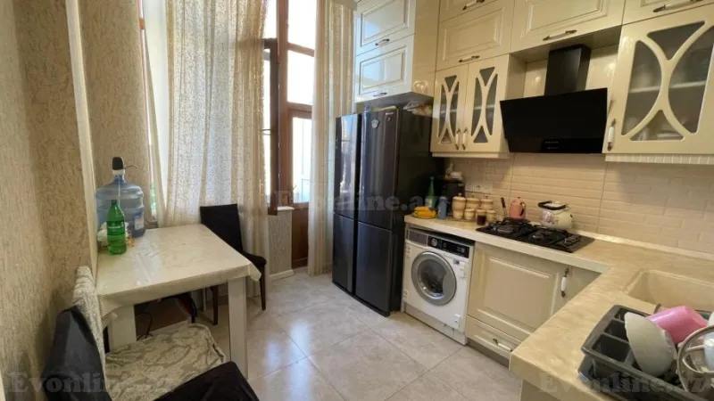 Satılır 2 otaqlı Mənzil Yeni tikili 80 m² Elmlər Akademiyası m. - şəkil 3