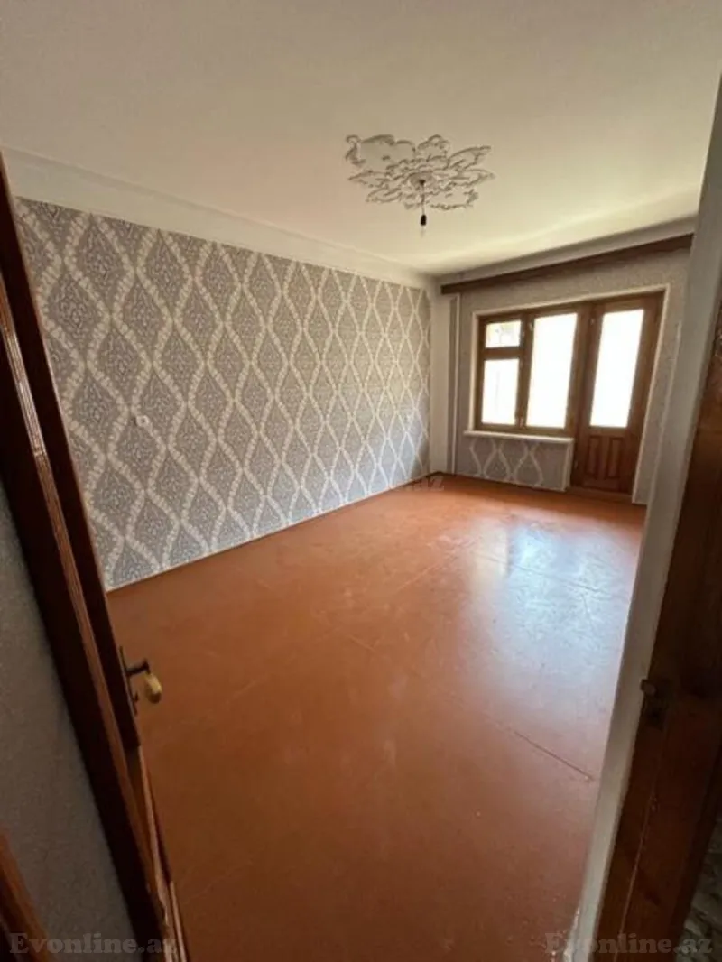 Satılır 3 otaqlı Mənzil Köhnə tikili 80 m² Xətai r. - şəkil 2