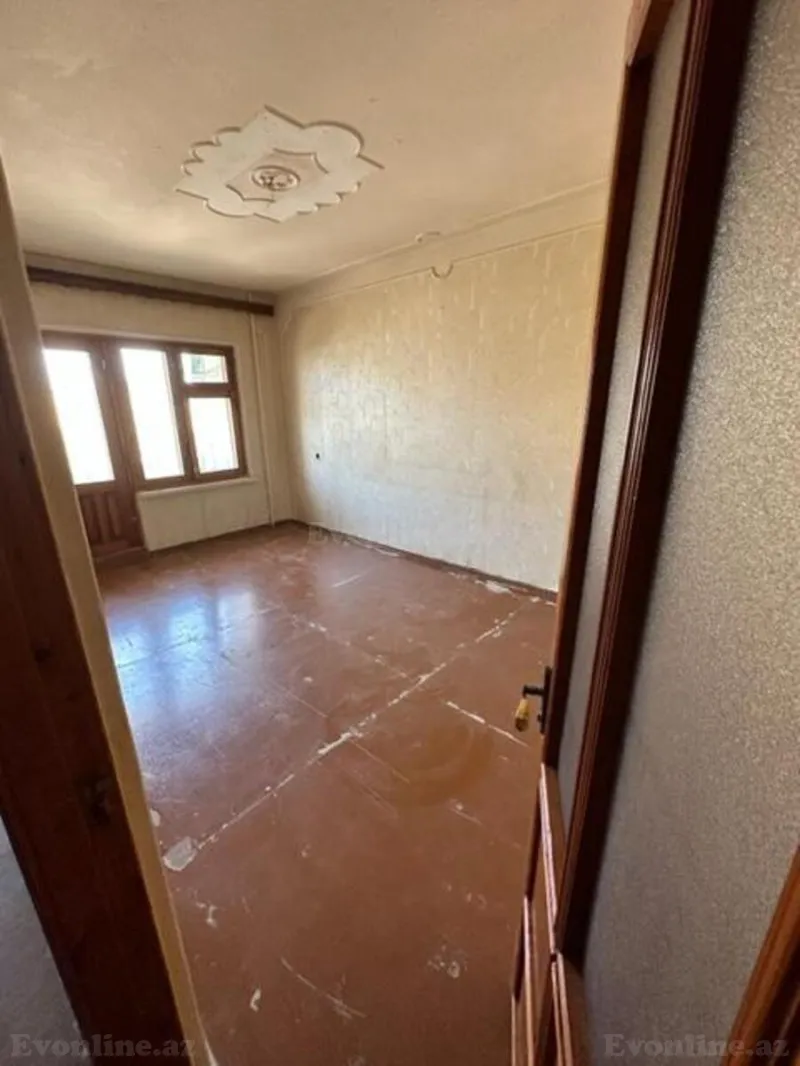 Satılır 3 otaqlı Mənzil Köhnə tikili 80 m² Xətai r. - şəkil 3