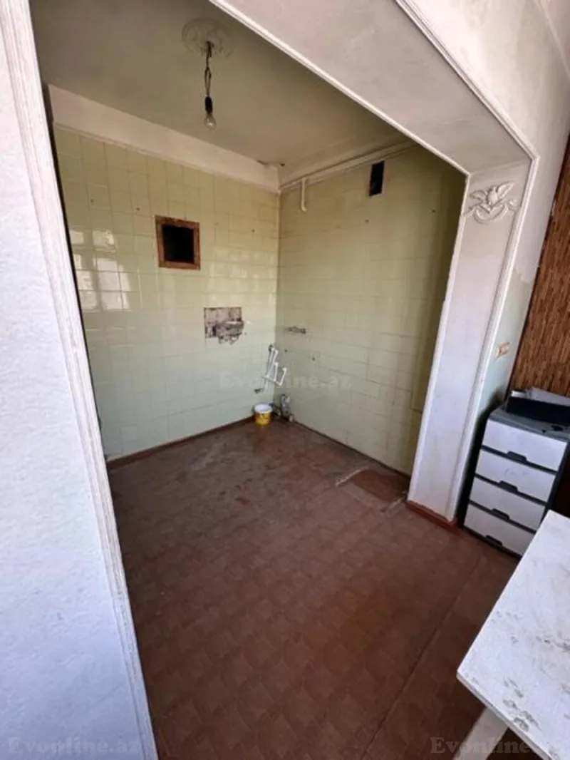 Satılır 3 otaqlı Mənzil Köhnə tikili 80 m² Xətai r. - şəkil 5