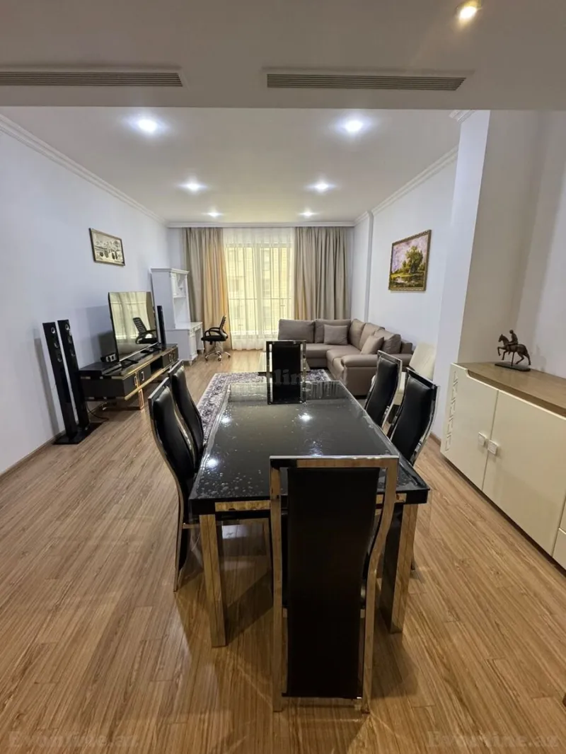 Kirayə verilir 3 otaqlı Mənzil Yeni tikili 150 m² Nəsimi r. - şəkil 2