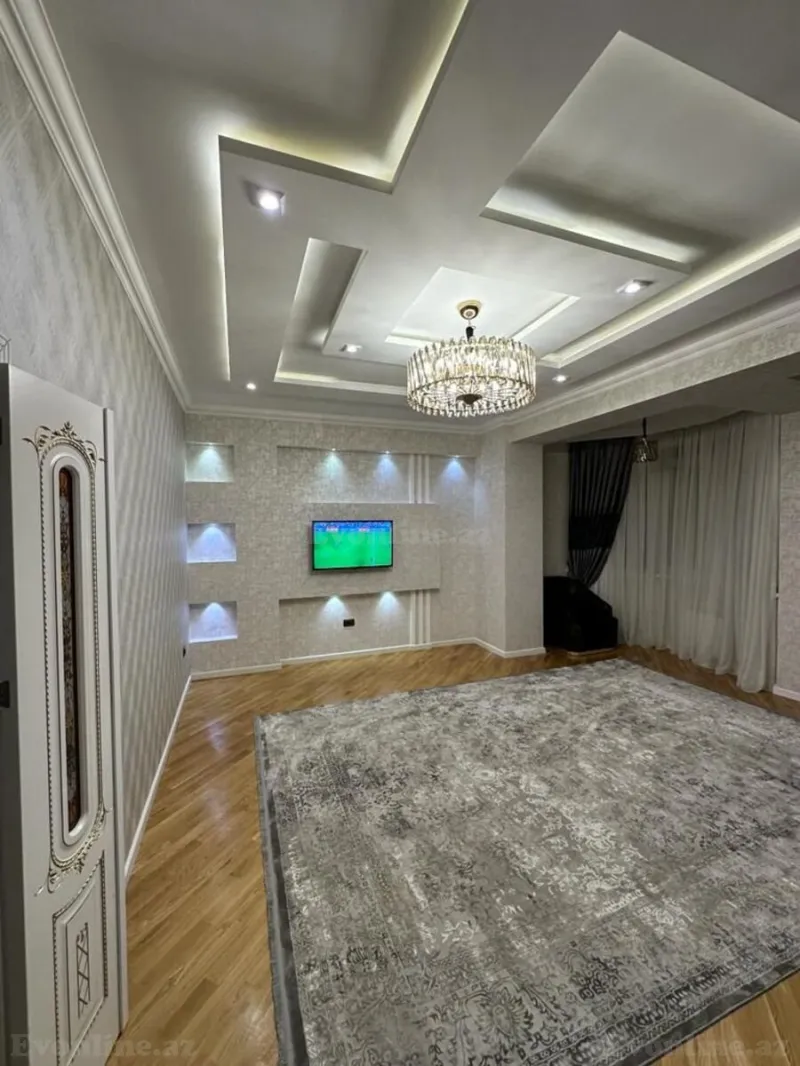 Satılır 3 otaqlı Mənzil Yeni tikili 130 m² Yeni Yasamal