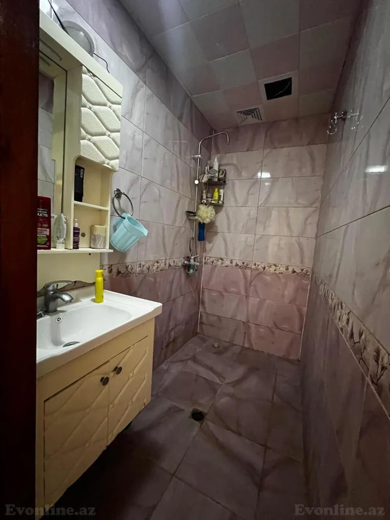 Satılır 5 otaqlı Mənzil Köhnə tikili 120 m² İnşaatçılar m. - şəkil 5