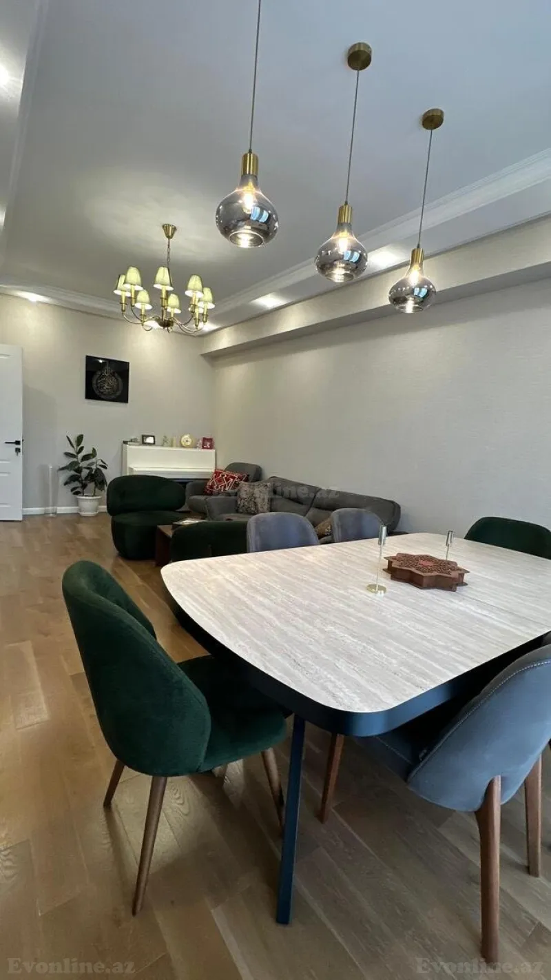 4 otaqlı Mənzil 125 m² Yasamal Satılır