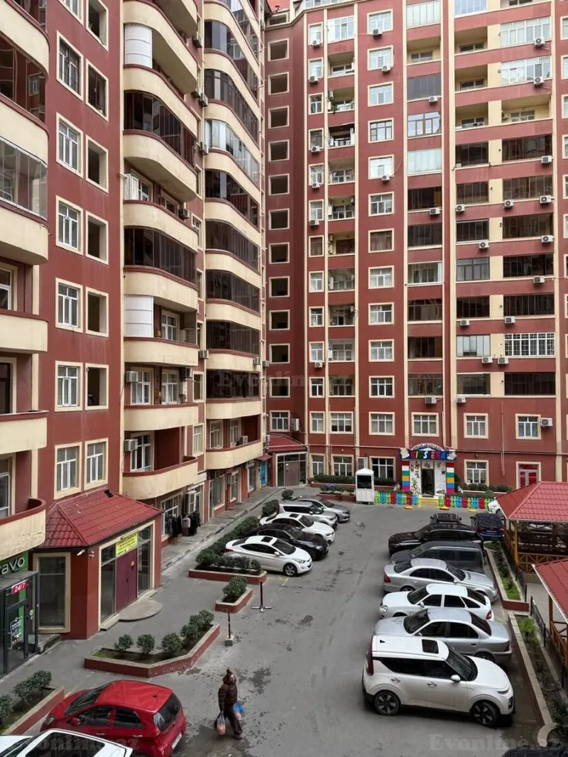 Satılır 3 otaqlı Mənzil Yeni tikili 150 m² 8-ci mikrorayon - şəkil 2