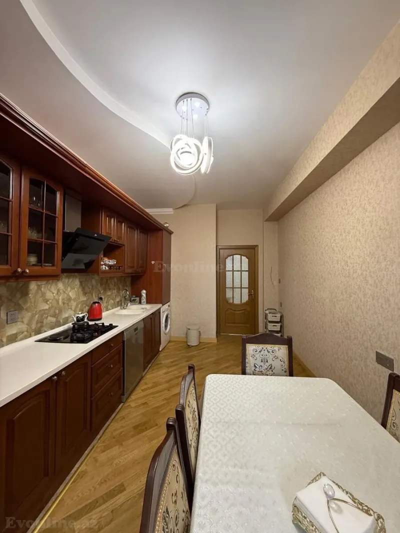 Satılır 3 otaqlı Mənzil Yeni tikili 150 m² 8-ci mikrorayon - şəkil 9