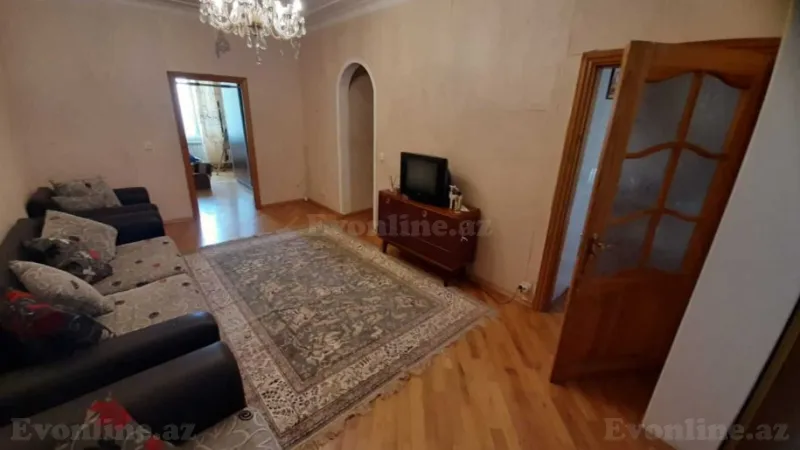 Kirayə verilir 2 otaqlı Mənzil Köhnə tikili 55 m² Gənclik m. - şəkil 3