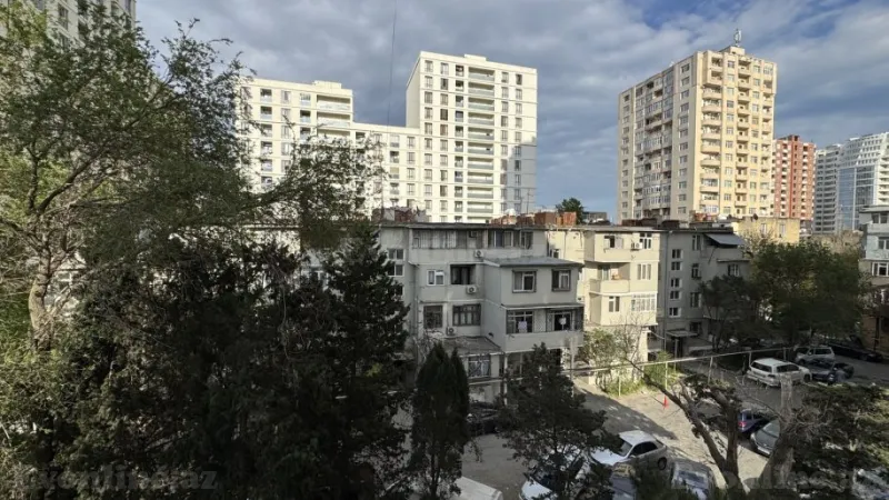 Satılır 2 otaqlı Mənzil Köhnə tikili 50 m² Yasamal - şəkil 12