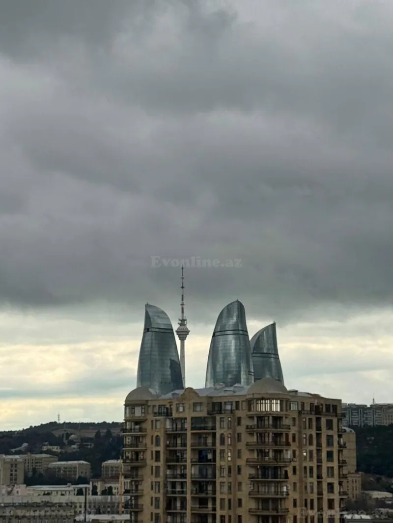 Satılır 3 otaqlı Mənzil Yeni tikili 150 m² İçərişəhər m. - şəkil 2