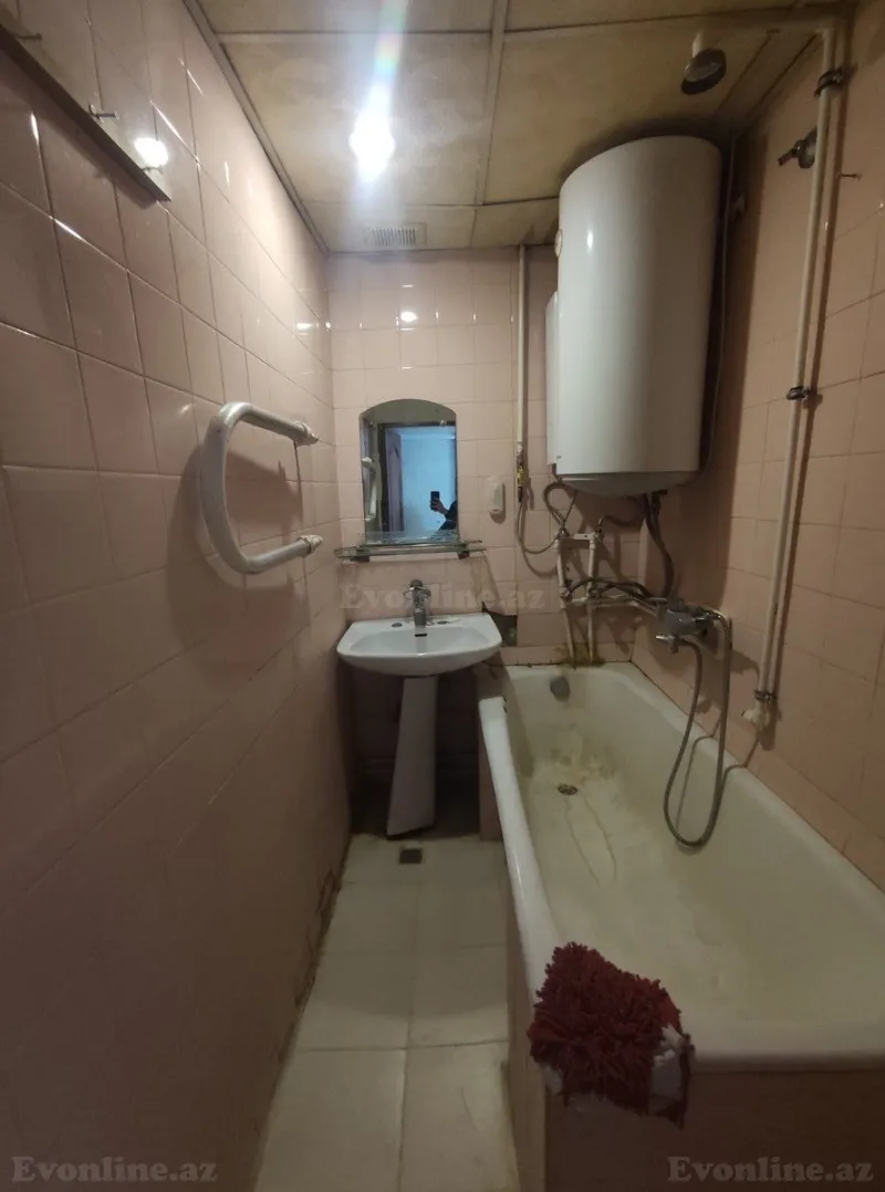 Kirayə verilir 2 otaqlı Mənzil Köhnə tikili 75 m² 8-ci mikrorayon - şəkil 9