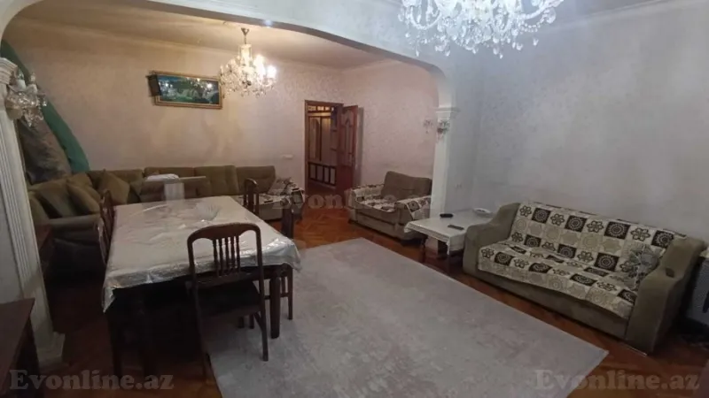 Satılır 5 otaqlı Mənzil Köhnə tikili 125 m² Azadlıq prospekti m. - şəkil 2