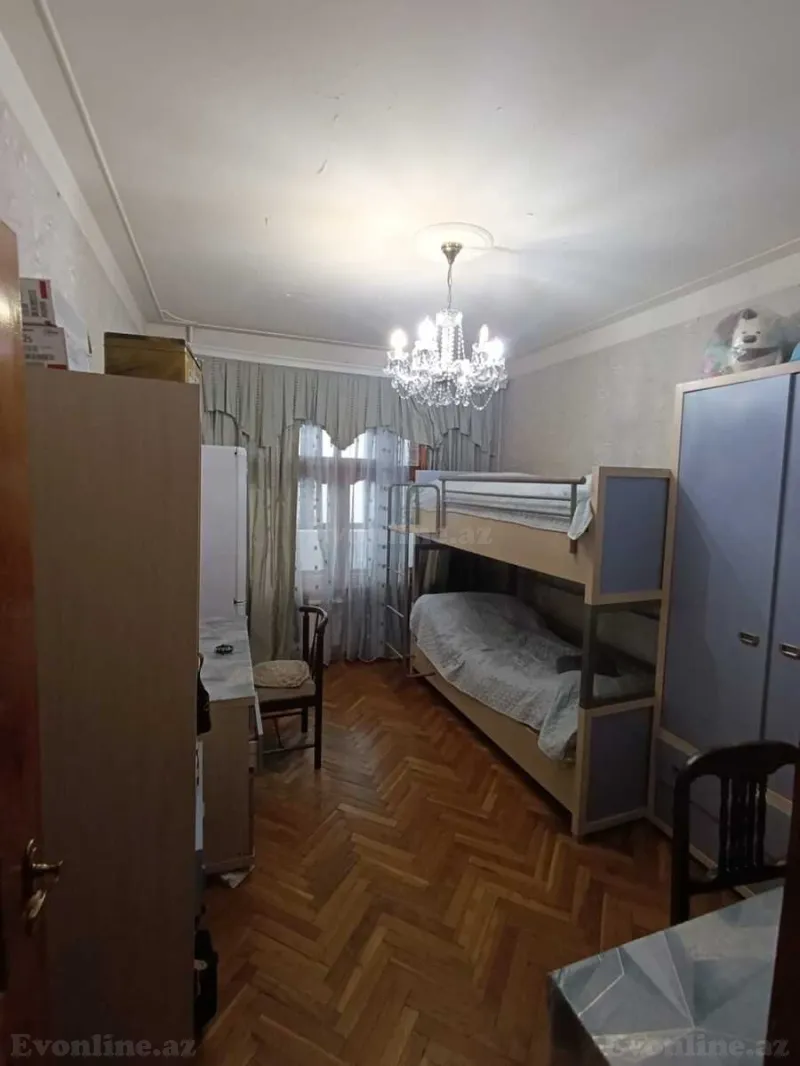 Satılır 5 otaqlı Mənzil Köhnə tikili 125 m² Azadlıq prospekti m. - şəkil 6
