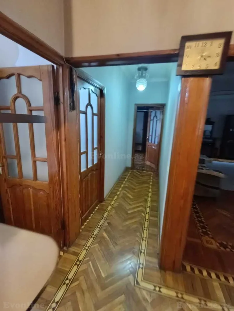 Satılır 5 otaqlı Mənzil Köhnə tikili 125 m² Azadlıq prospekti m. - şəkil 12
