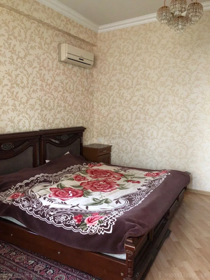 Kirayə verilir 3 otaqlı Mənzil Yeni tikili 160 m² 28 May m. - şəkil 2