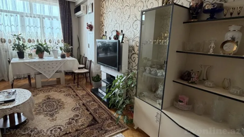 Satılır 2 otaqlı Mənzil Köhnə tikili 55 m² 3-cü mikrorayon - şəkil 2