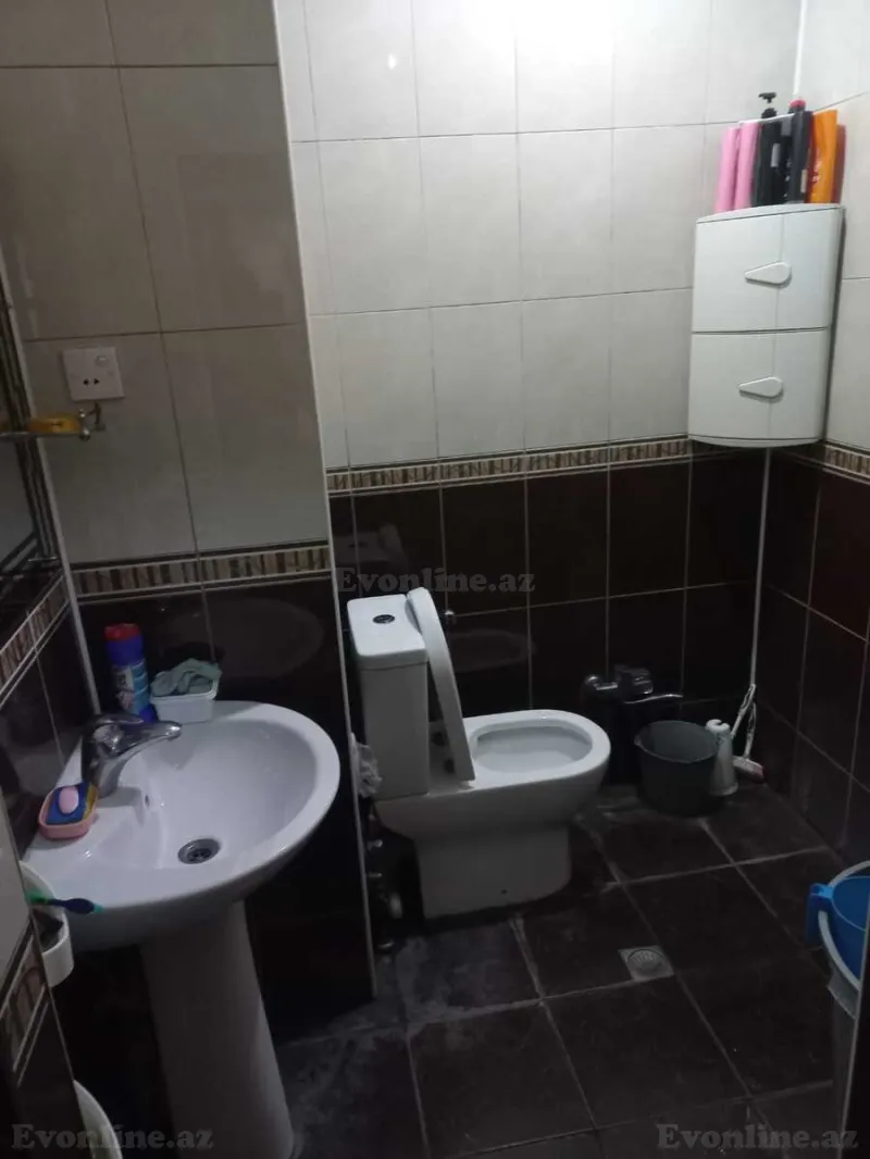 Satılır 2 otaqlı Mənzil Köhnə tikili 60 m² Yasamal - şəkil 3