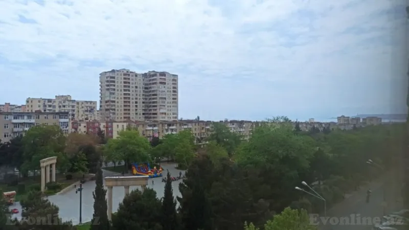 Satılır 2 otaqlı Mənzil Köhnə tikili 55 m² Xalqlar Dostluğu m. - şəkil 9