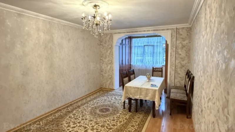 3 otaqlı Mənzil 70 m² Neftçilər m. Satılır