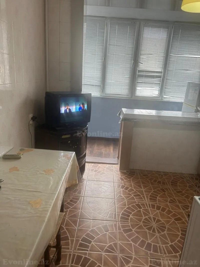 Satılır 2 otaqlı Mənzil Köhnə tikili 56 m² Sumqayıt - şəkil 6