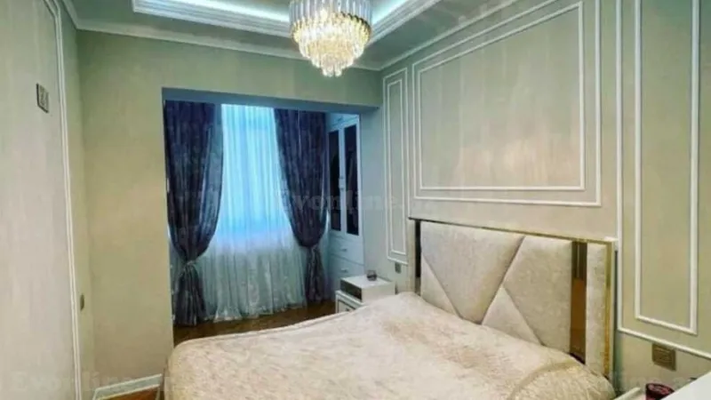 Satılır 2 otaqlı Mənzil Köhnə tikili 56 m² 4-cü mikrorayon - şəkil 2
