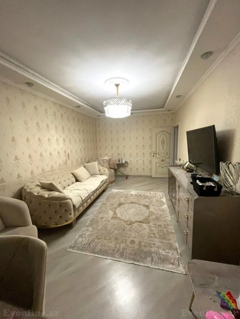 Satılır 4 otaqlı Mənzil Köhnə tikili 117 m² Yeni Yasamal - şəkil 2