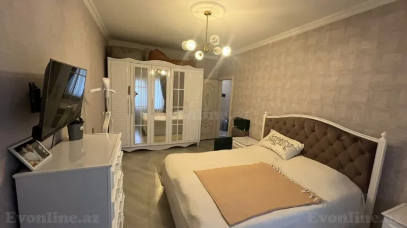 Satılır 4 otaqlı Mənzil Köhnə tikili 117 m² Yeni Yasamal - şəkil 4