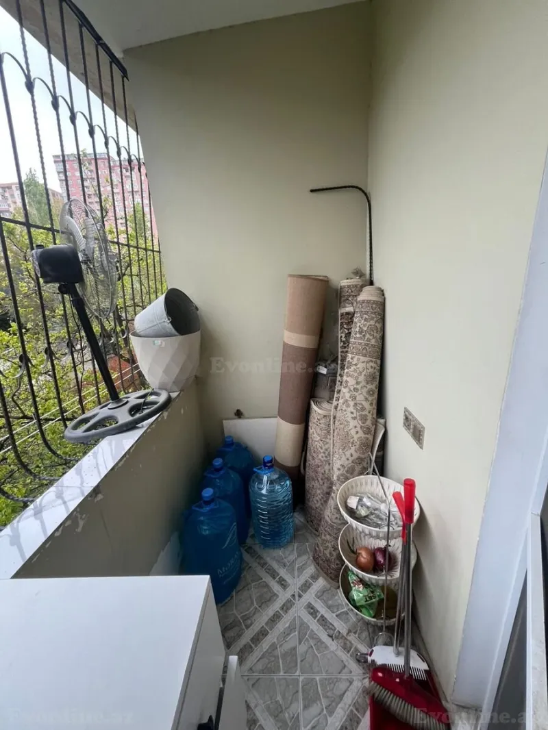 Satılır 4 otaqlı Mənzil Köhnə tikili 117 m² Yeni Yasamal - şəkil 13