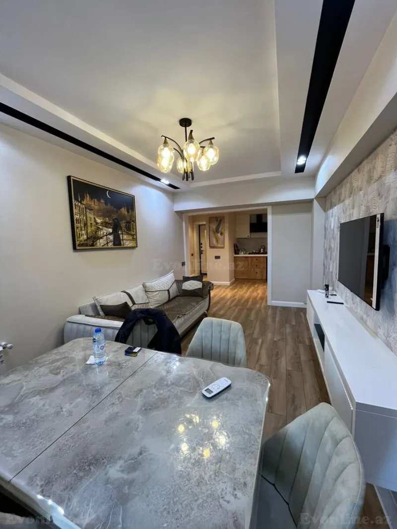 3 otaqlı Mənzil 70 m² 28 May m. Kirayə verilir