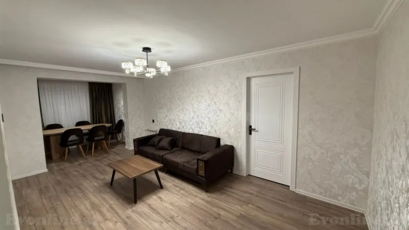 2 otaqlı Mənzil 55 m² Neftçilər m. Satılır