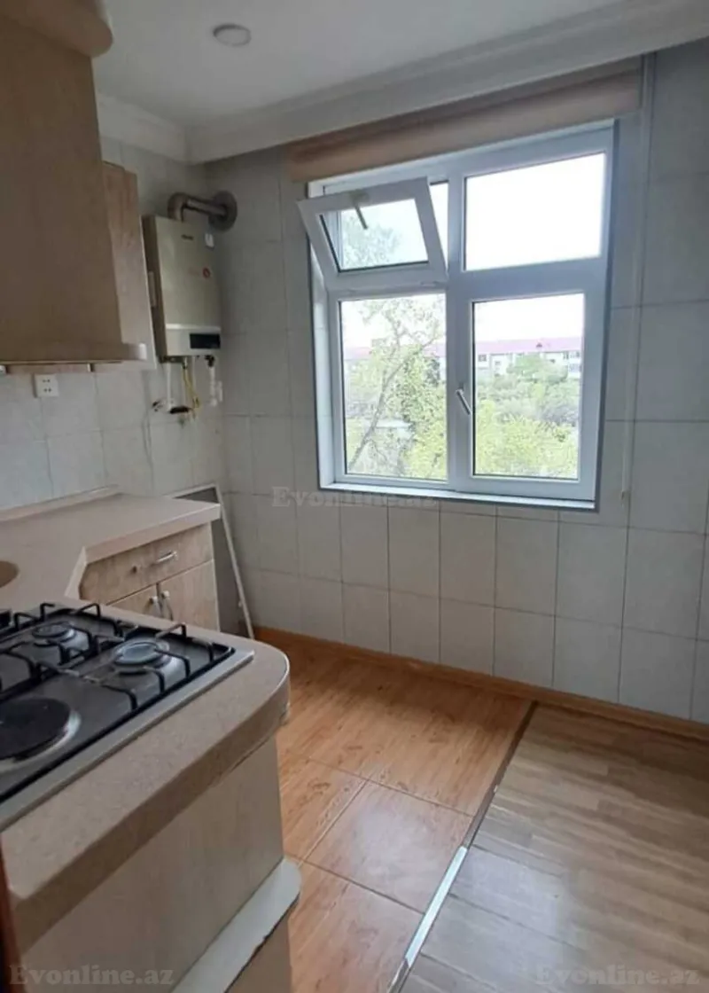 Satılır 3 otaqlı Mənzil Köhnə tikili 70 m² Sumqayıt - şəkil 2