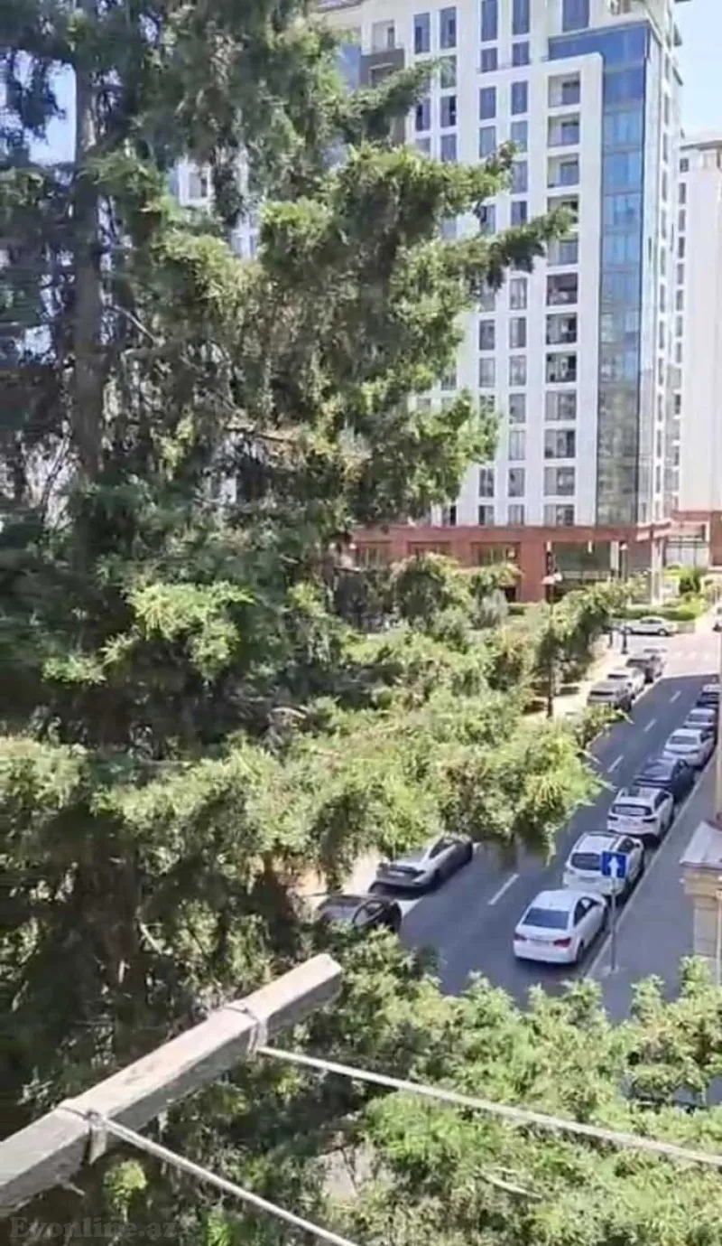 Satılır 2 otaqlı Mənzil Köhnə tikili 50 m² Elmlər Akademiyası m. - şəkil 2