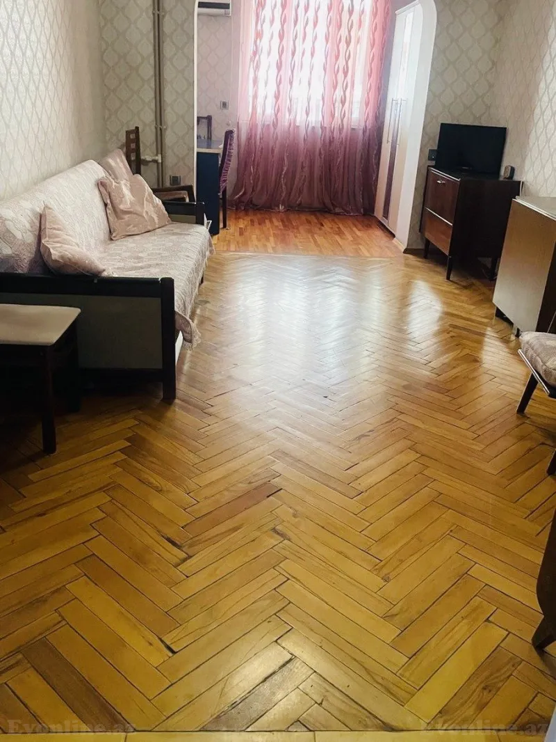 Satılır 2 otaqlı Mənzil Köhnə tikili 60 m² Nəsimi r. - şəkil 2