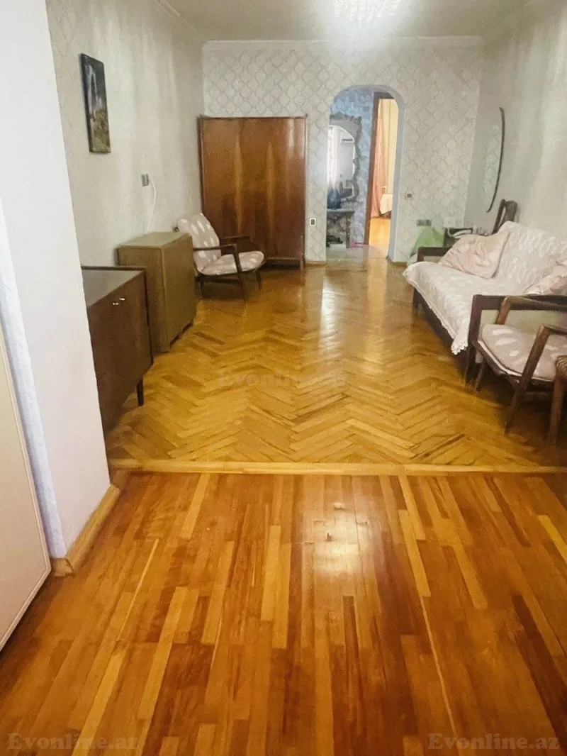 Satılır 2 otaqlı Mənzil Köhnə tikili 60 m² Nəsimi r. - şəkil 4