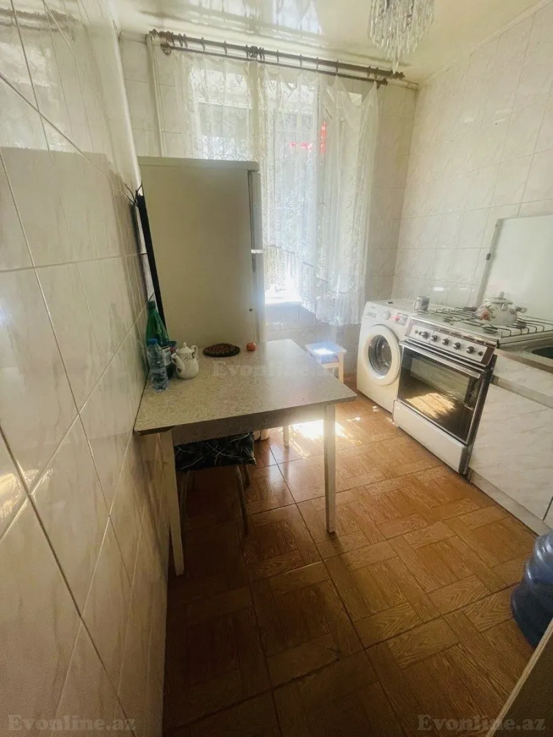 Satılır 2 otaqlı Mənzil Köhnə tikili 60 m² Nəsimi r. - şəkil 13
