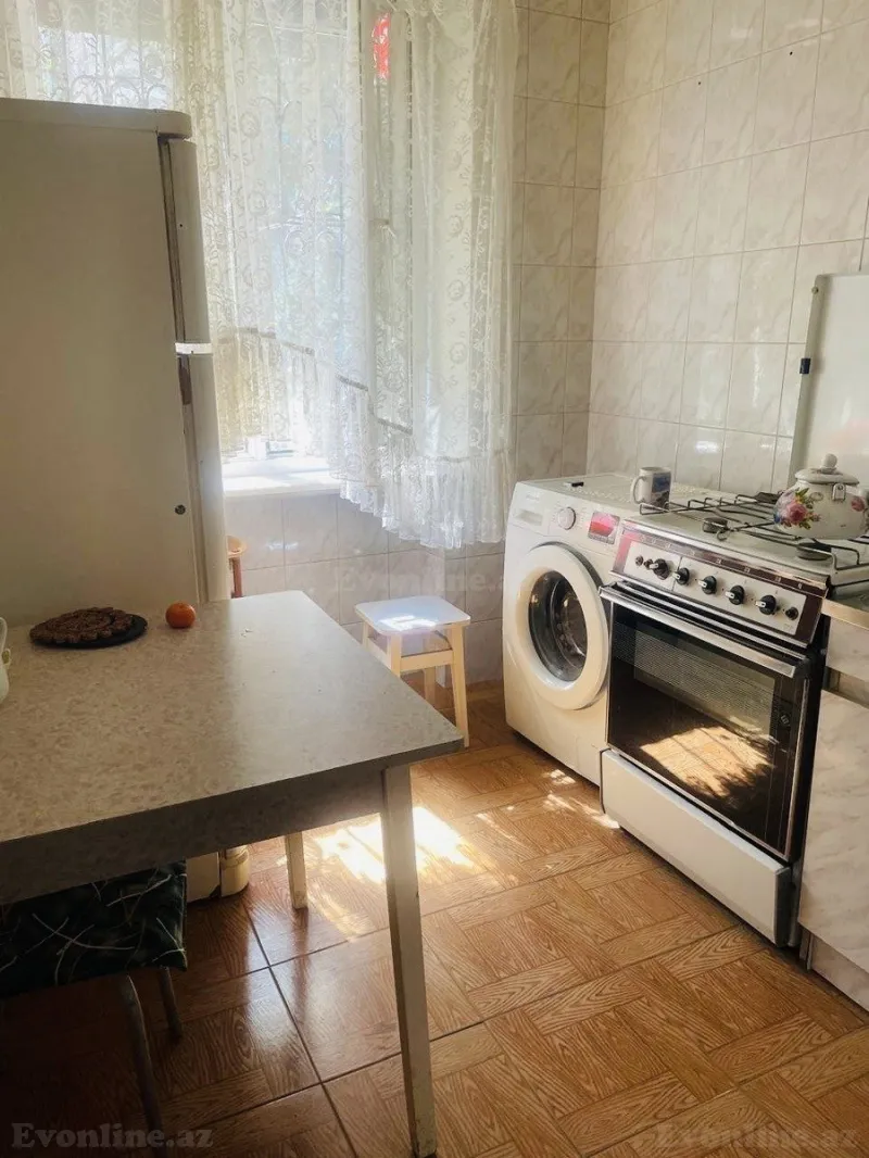 Satılır 2 otaqlı Mənzil Köhnə tikili 60 m² Nəsimi r. - şəkil 14