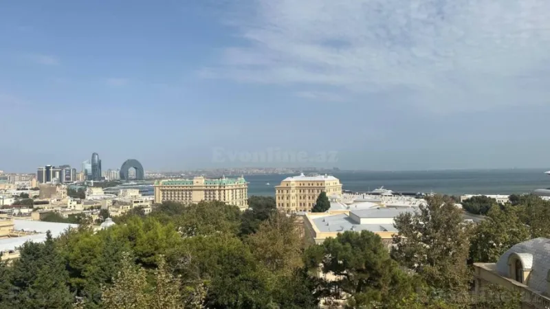 Satılır 2 otaqlı Mənzil Köhnə tikili 70 m² İçərişəhər m. - şəkil 2