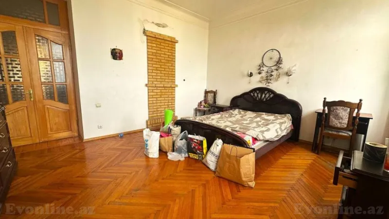 Satılır 2 otaqlı Mənzil Köhnə tikili 70 m² İçərişəhər m. - şəkil 7