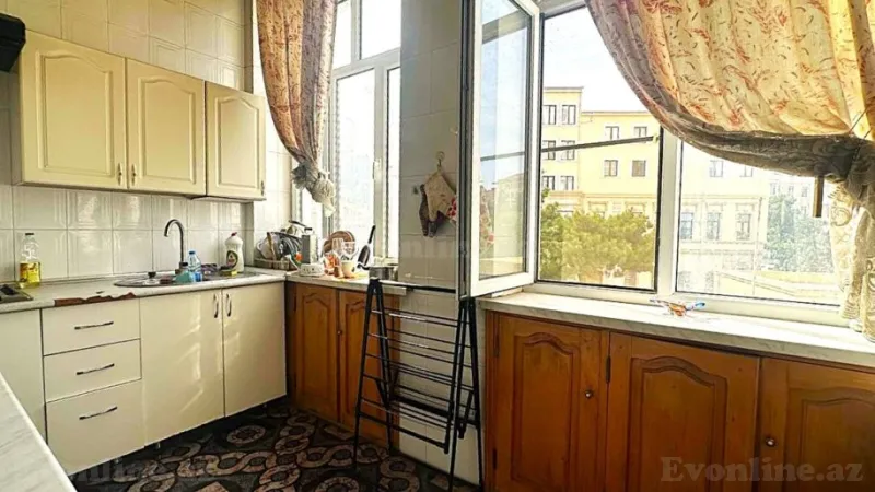Satılır 2 otaqlı Mənzil Köhnə tikili 70 m² İçərişəhər m. - şəkil 9