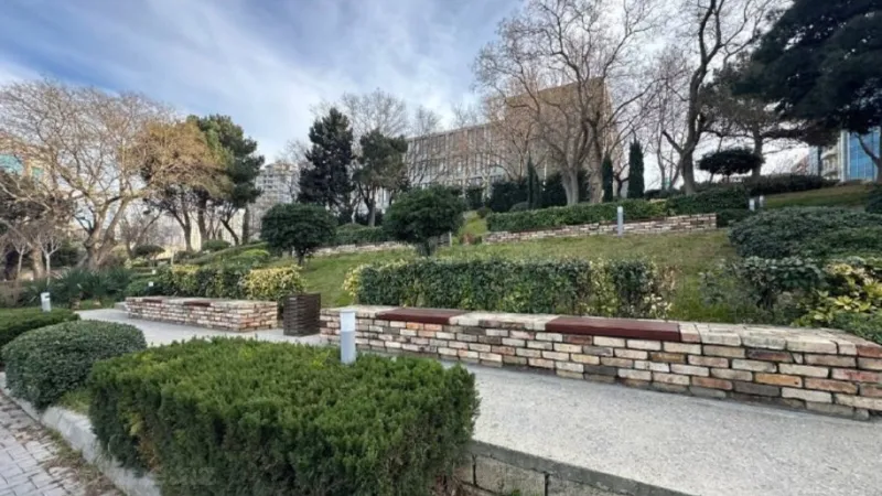 Satılır 2 otaqlı Mənzil Köhnə tikili 60 m² Yasamal - şəkil 2