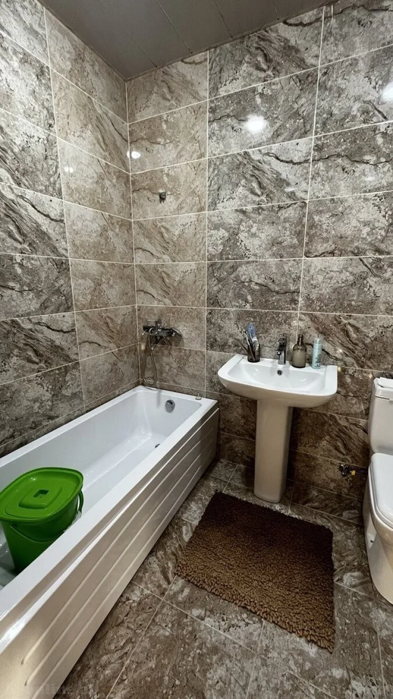 Satılır 1 otaqlı Mənzil Yeni tikili 56 m² Səbail r. - şəkil 2