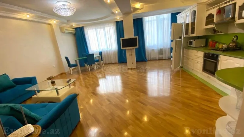 Bakı, Nəsimi r., 8 Noyabr m.da 2 otaqlı mənzil kirayə verilir
